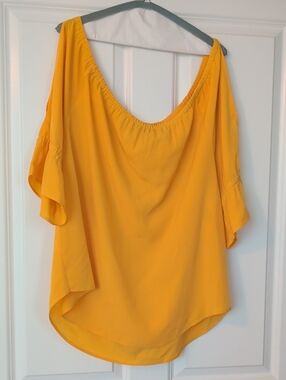 Ann Taylor Canary Yellow Off-Shoulder Flutter Sleeve Top